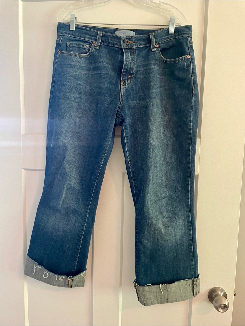 Levi's Dark Blue Boyfriend Cropped Jeans with Rolled Hem